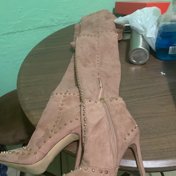 Knee high heels - Picture 4 of 4